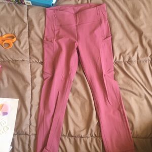 Lulu leggings size 4